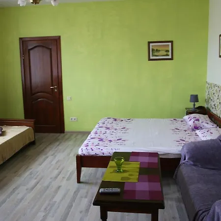 شقة One Bedroom Klaipeda-apartments *