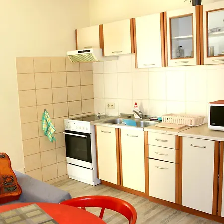 شقة One Bedroom Klaipeda-apartments *
