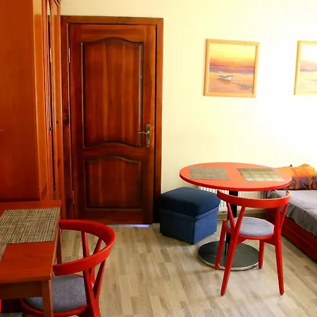 شقة One Bedroom Klaipeda-apartments كلابيدا