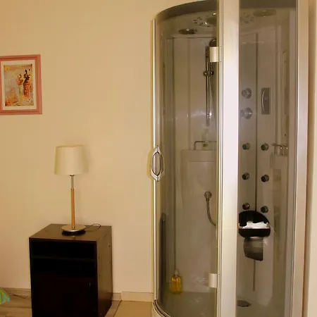 شقة One Bedroom Klaipeda-apartments كلابيدا