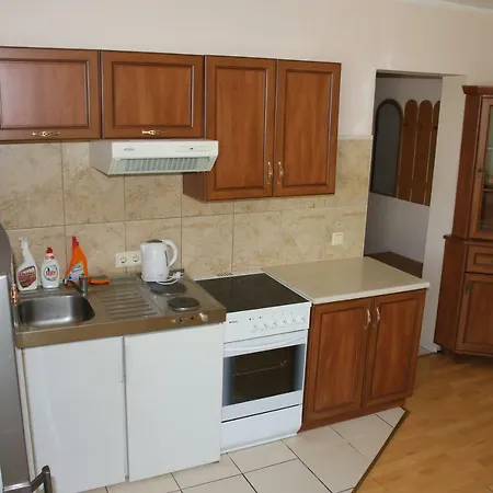 شقة One Bedroom Klaipeda-apartments *